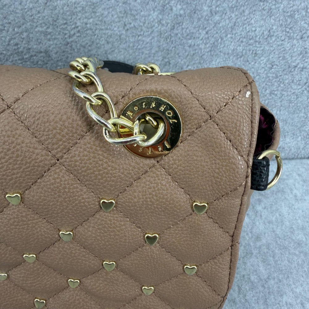 Betsey Johnson Tan Quilted Heart Studded Shoulder Bag Gold Chain Adjust Strap - Picture 4 of 16